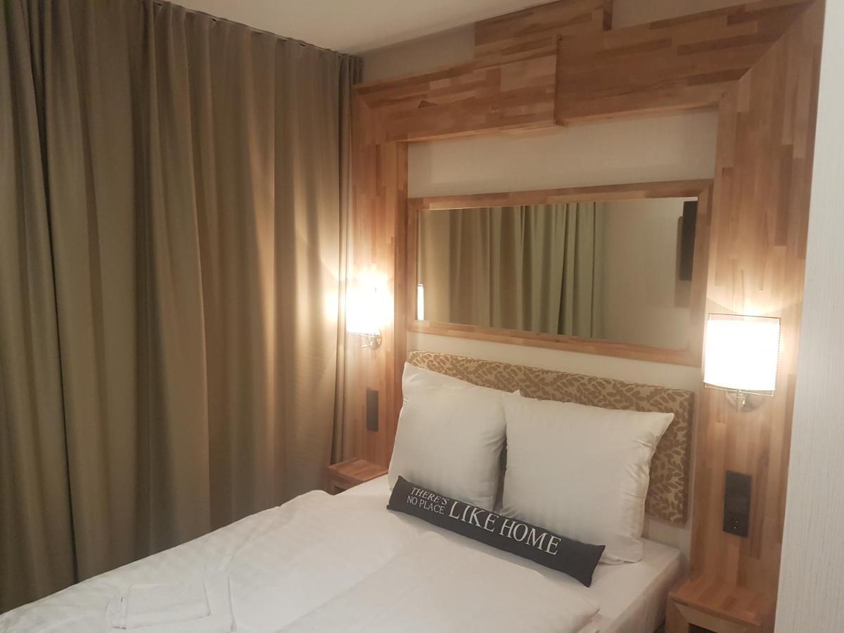 Elbgalerie Hotel ハンブルク エクステリア 写真