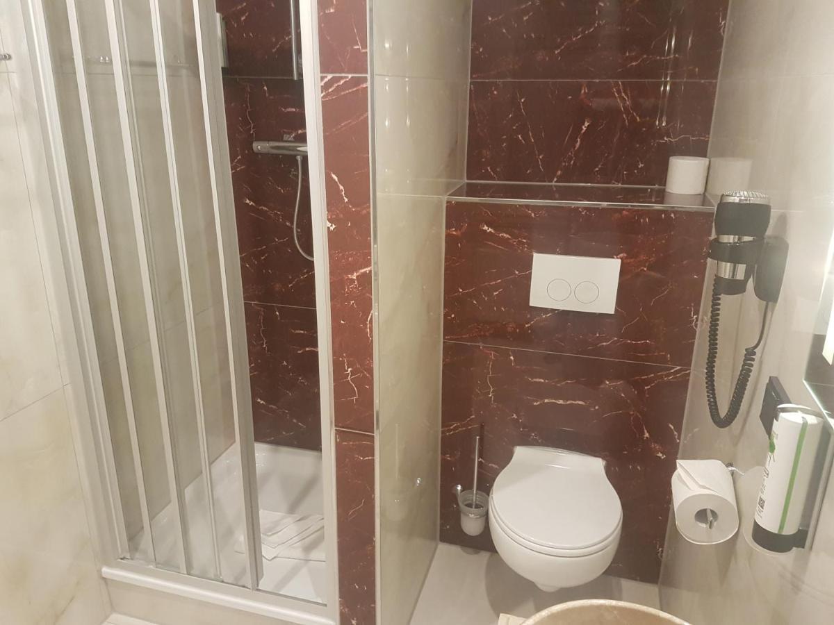 Elbgalerie Hotel ハンブルク エクステリア 写真
