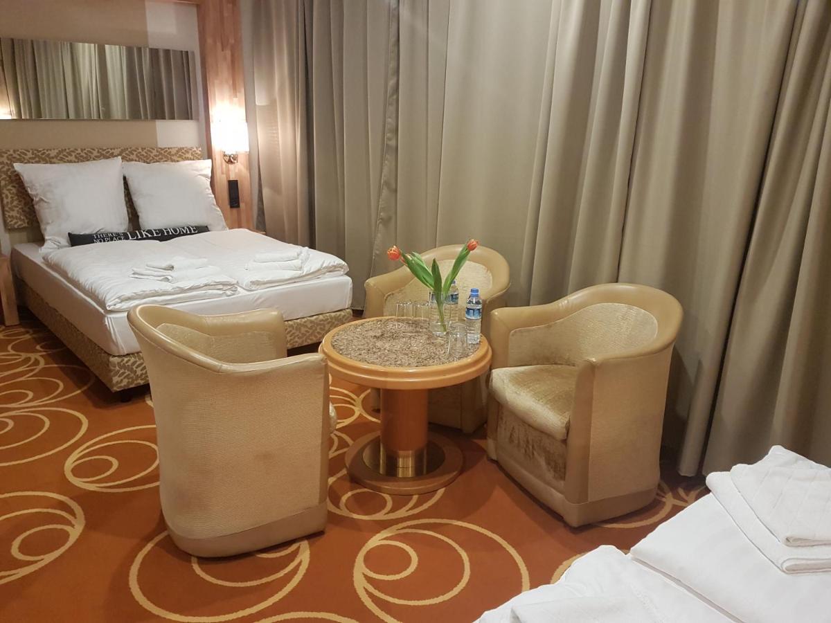 Elbgalerie Hotel ハンブルク エクステリア 写真